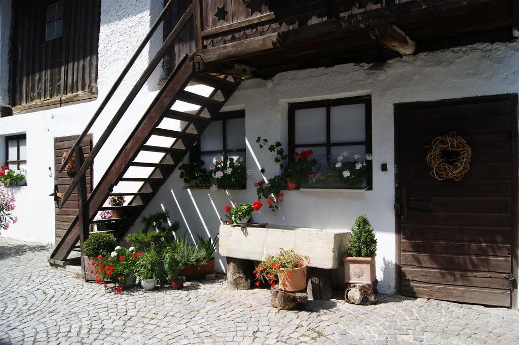 Hotel Ansitz Haidenhof Lienz Buitenkant foto
