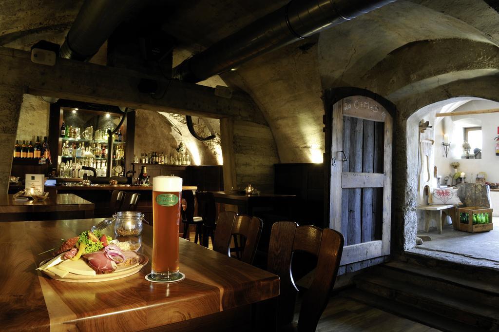 Hotel Ansitz Haidenhof Lienz Buitenkant foto